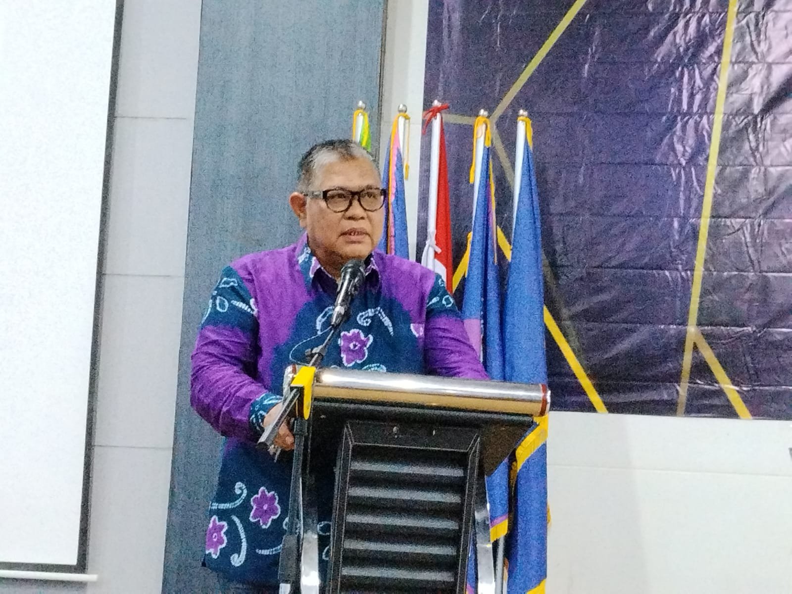 Diwarnai Lulusnya Mahasiswa Istimewa, Warek 1 ITICM Buktikan Komitmen Kampus Inklusif